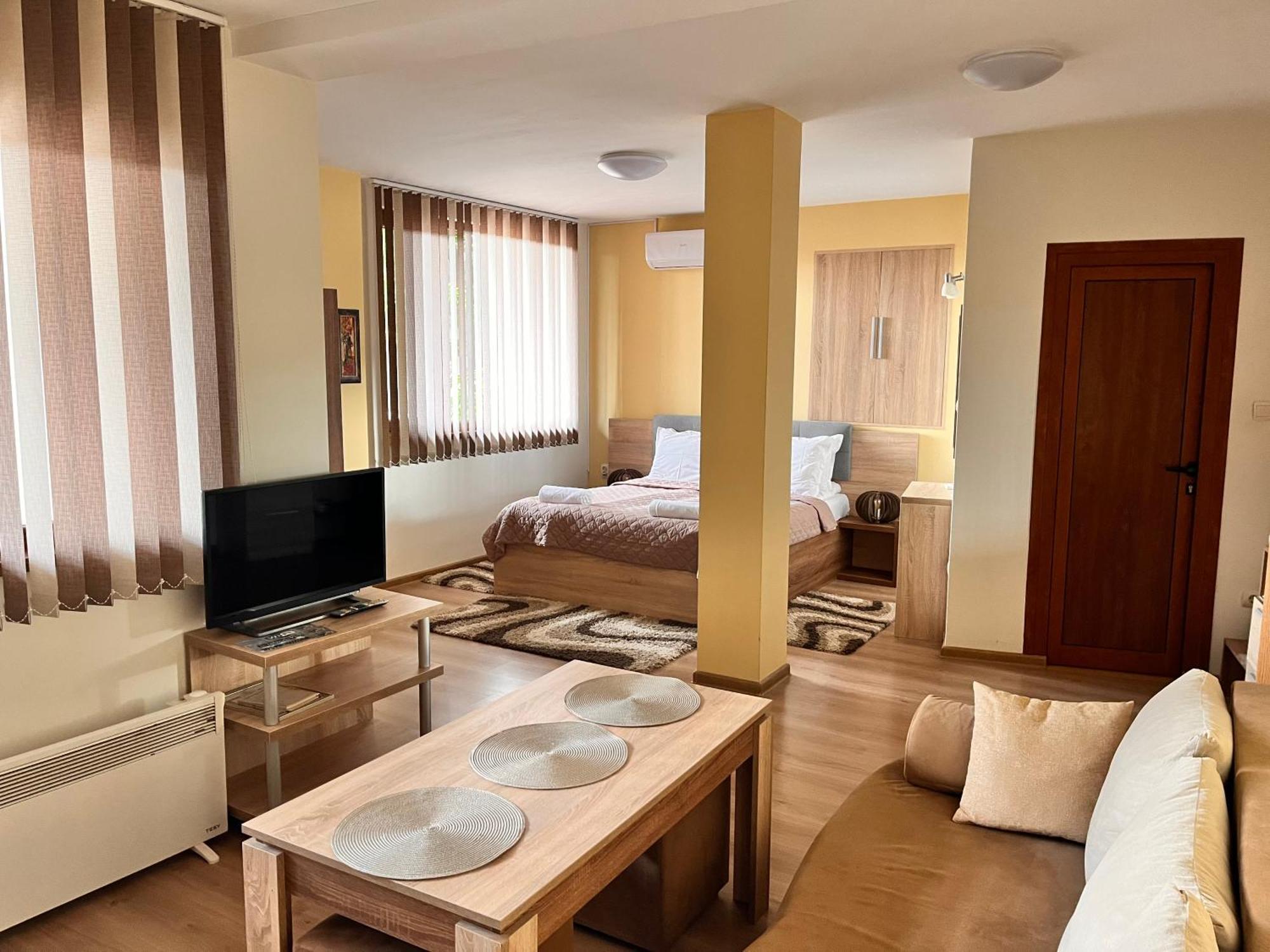 Studio Paradise Veliko Tărnovo Exteriör bild